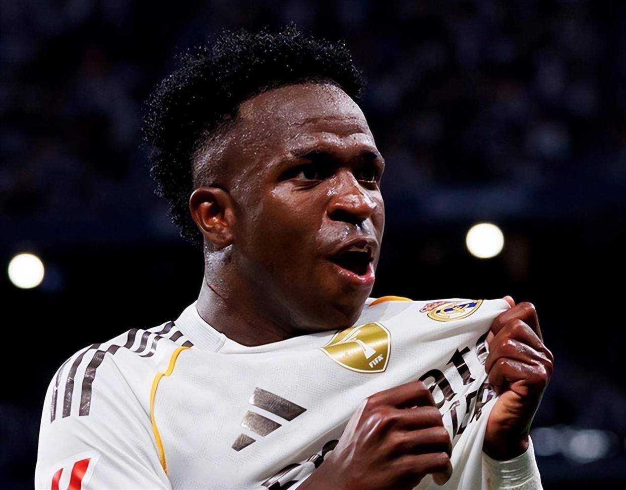 凌晨4点！皇马生死战：头号射手缺席，1.5亿天王扛旗冲6连斩，小将迎首秀